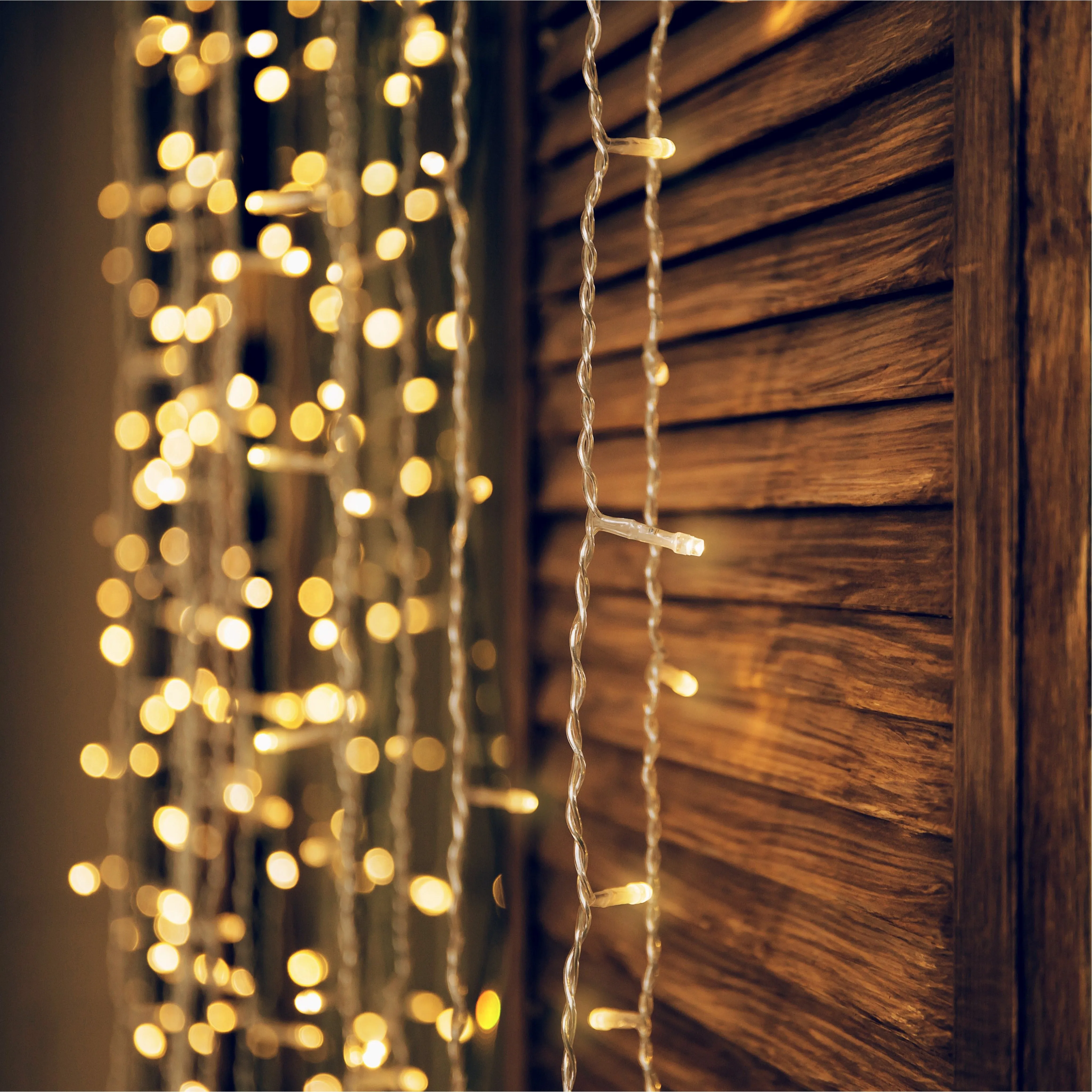 Indoor Fairy Lights | 10m Clear PVC Cable | Connectable | Essential Series