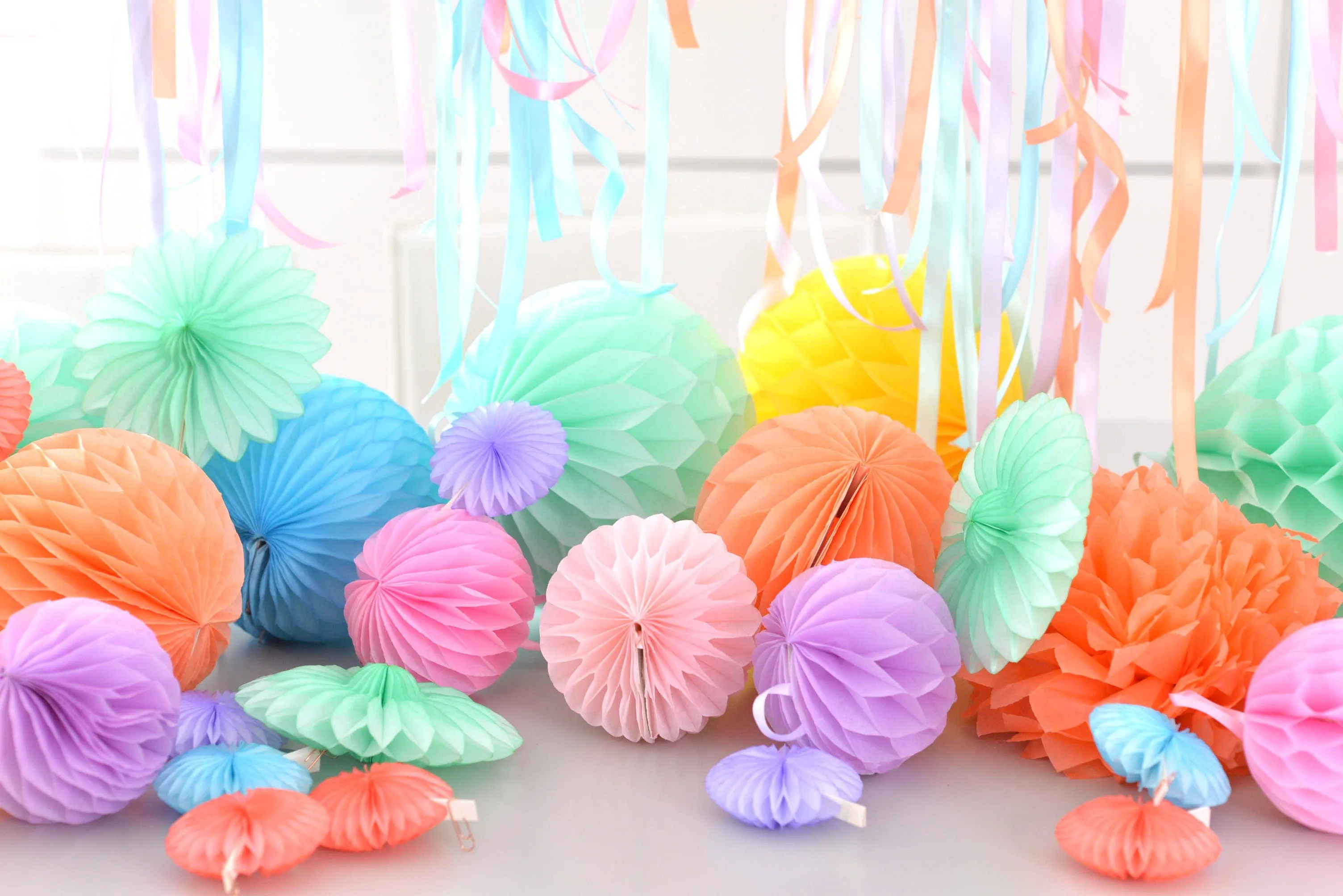 It's a party Paper pom pom and honeycomb balls party set  | Mint, pink, lilac, peach Tissue paper pompoms