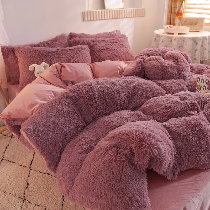 Luxury Cozy Clouds Bedding Set