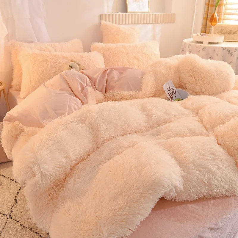 Luxury Cozy Clouds Bedding Set