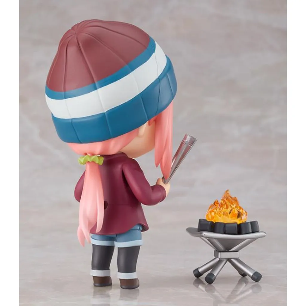 Max Factory 1623-DX Nendoroid Nadeshiko Kagamihara Solo Camp Ver. Dx Edition Laid-Back Camp