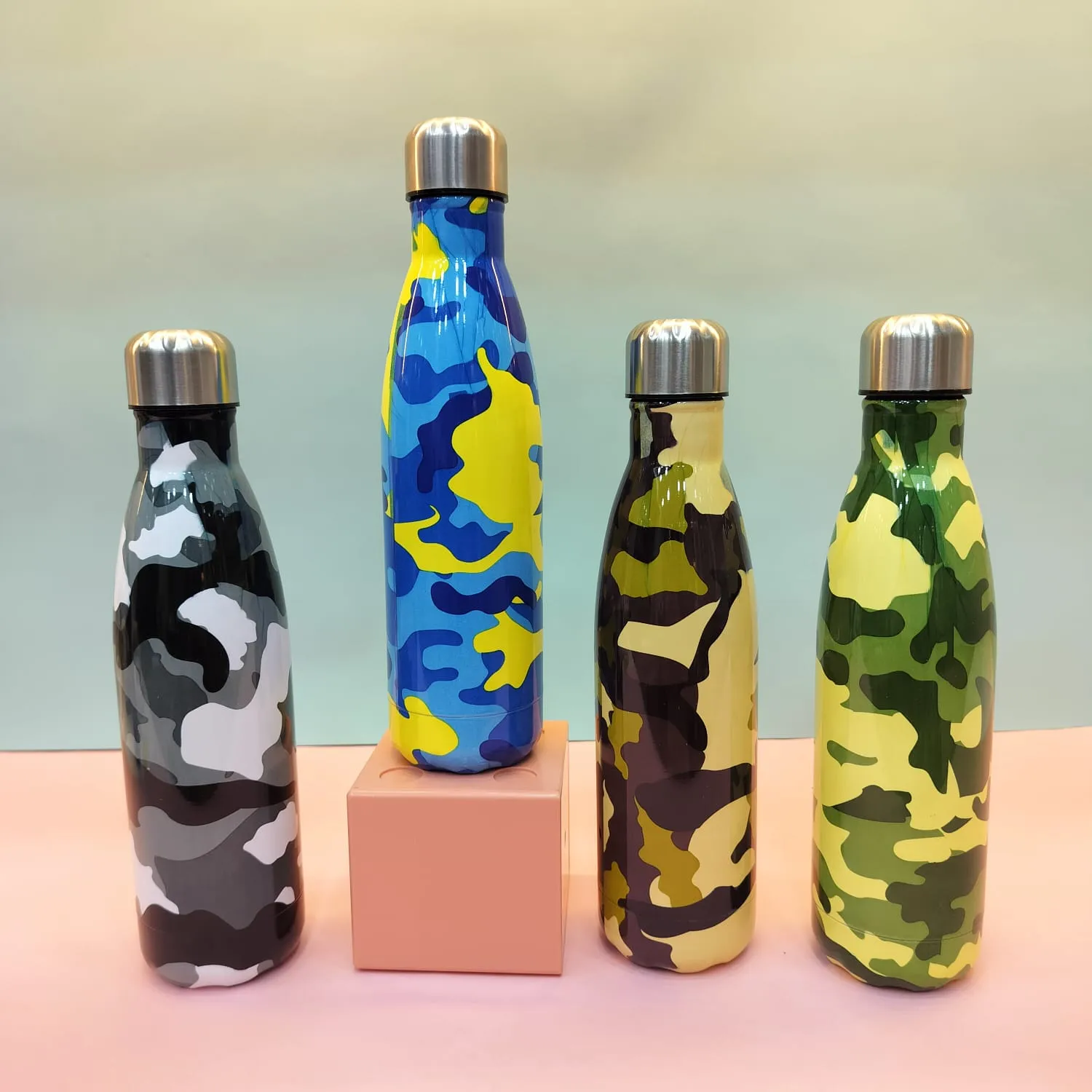 Military print water bottle (500ml).