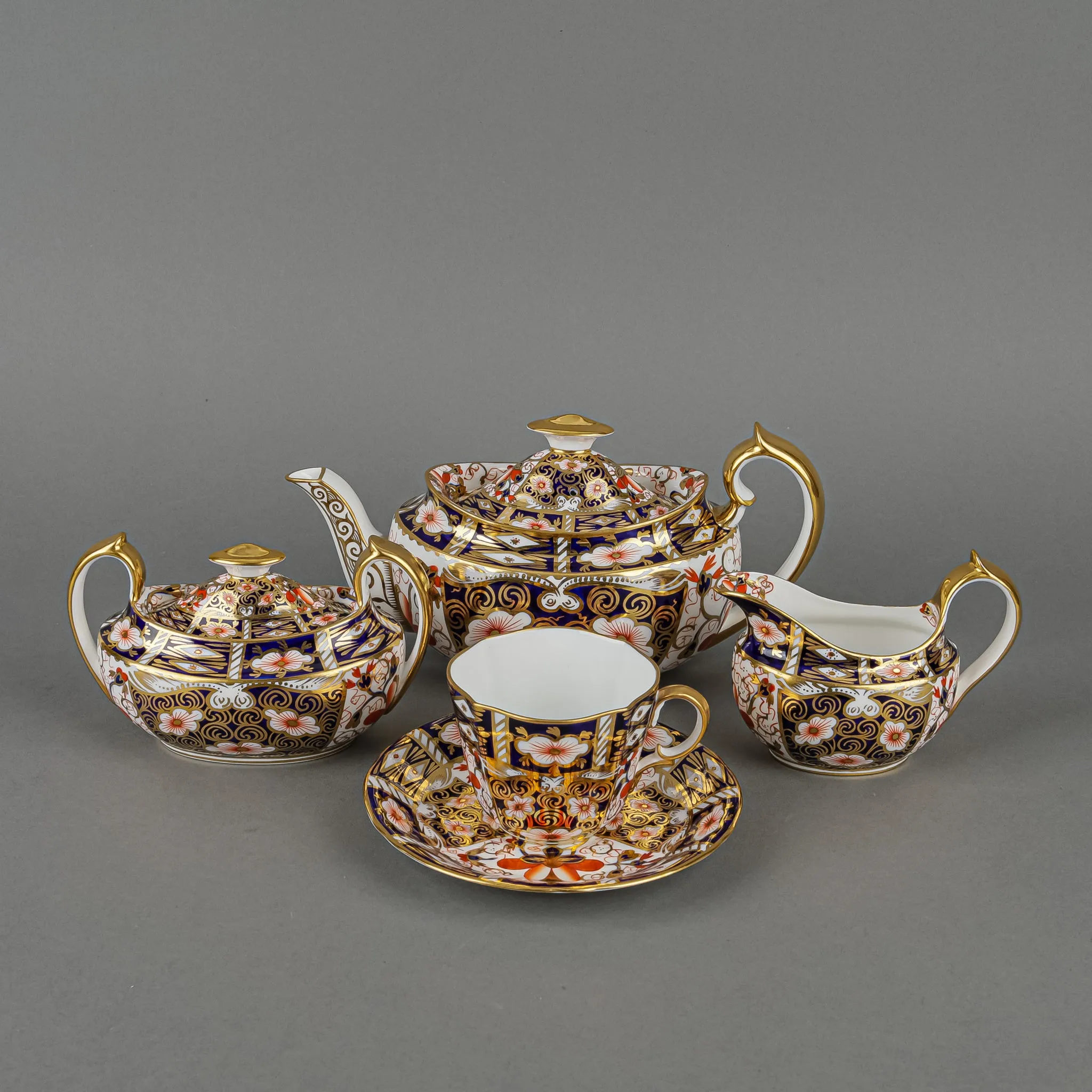 ROYAL CROWN DERBY Traditional Imari 2451 Tea Set 7pcs