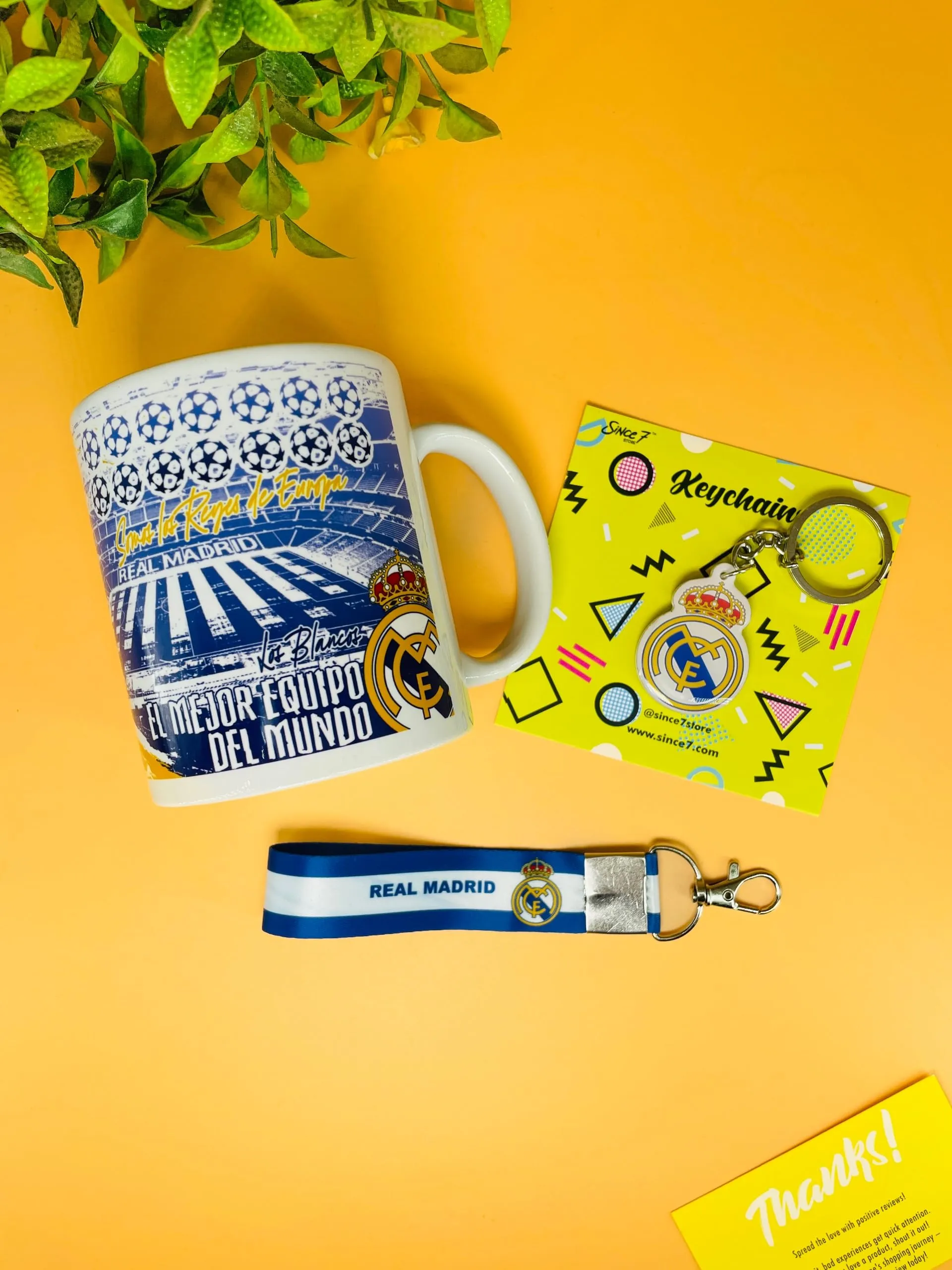 SINCE 7 STORE Real Madrid Giftbox includes: MUG, DOUBLE SIDED KEYCHAIN, KEY-TAG - Gift for Madrid Fans - The Ultimate Fan Collection