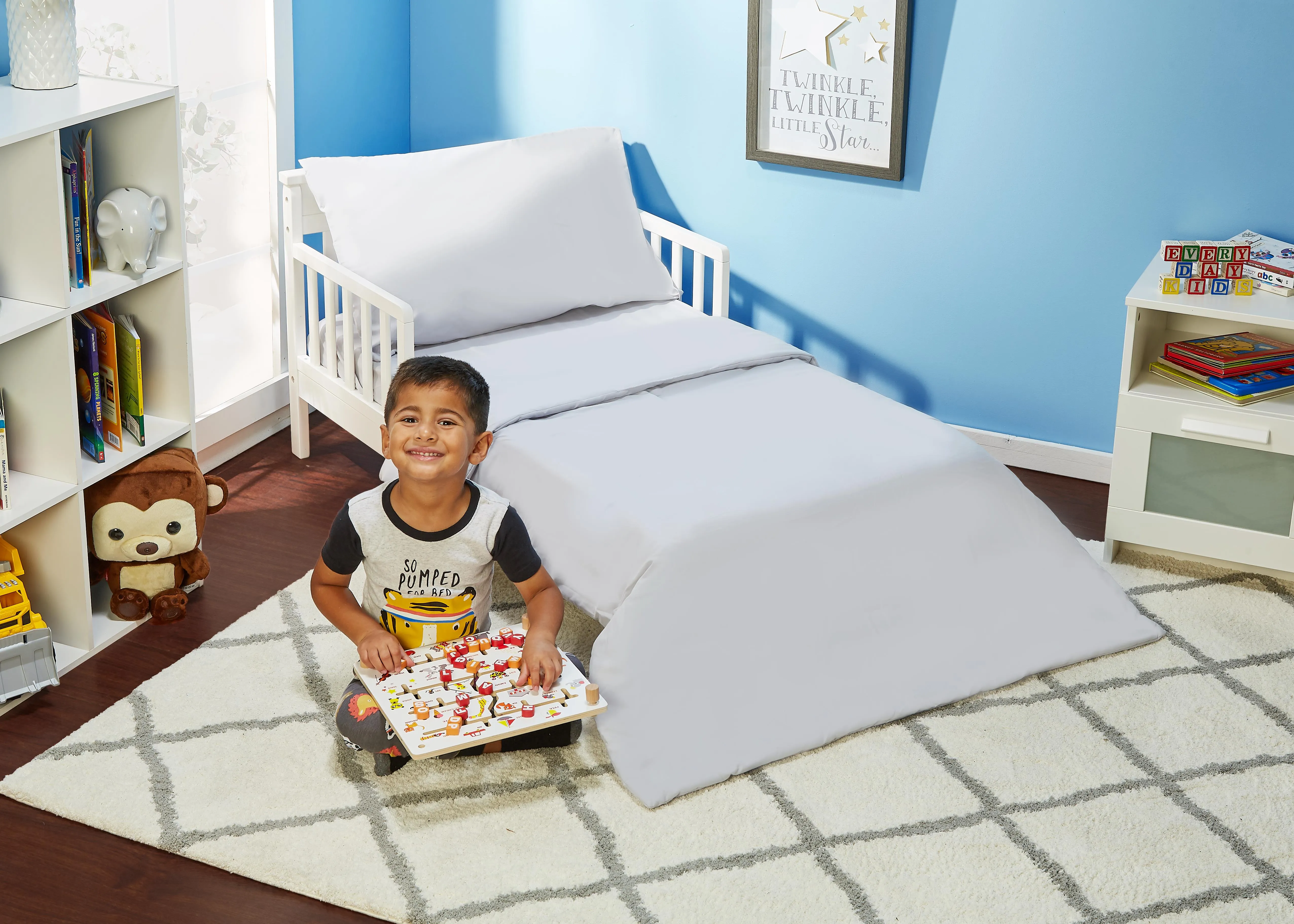 Solid Gray 4-Piece Toddler Bedding Set