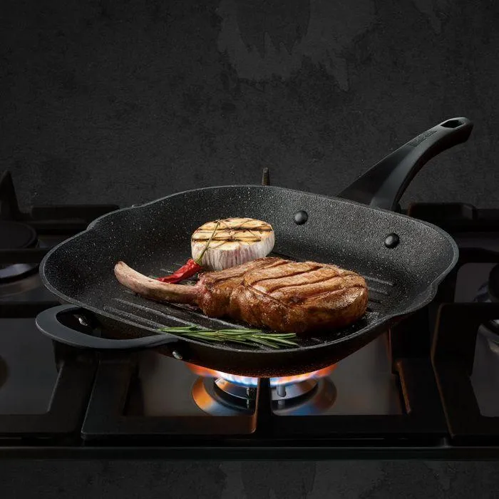 Starfrit | Heritage The Rock - 11" (28cm) Cast Iron Grill Pan