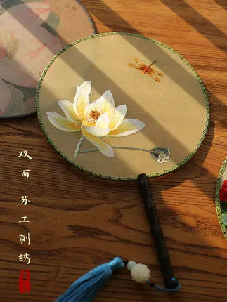 Suzhou Embroidery Hand-made Double-sided Embroidery Fan Chinese Style Sandalwood Real Silk Palace Fan 0056